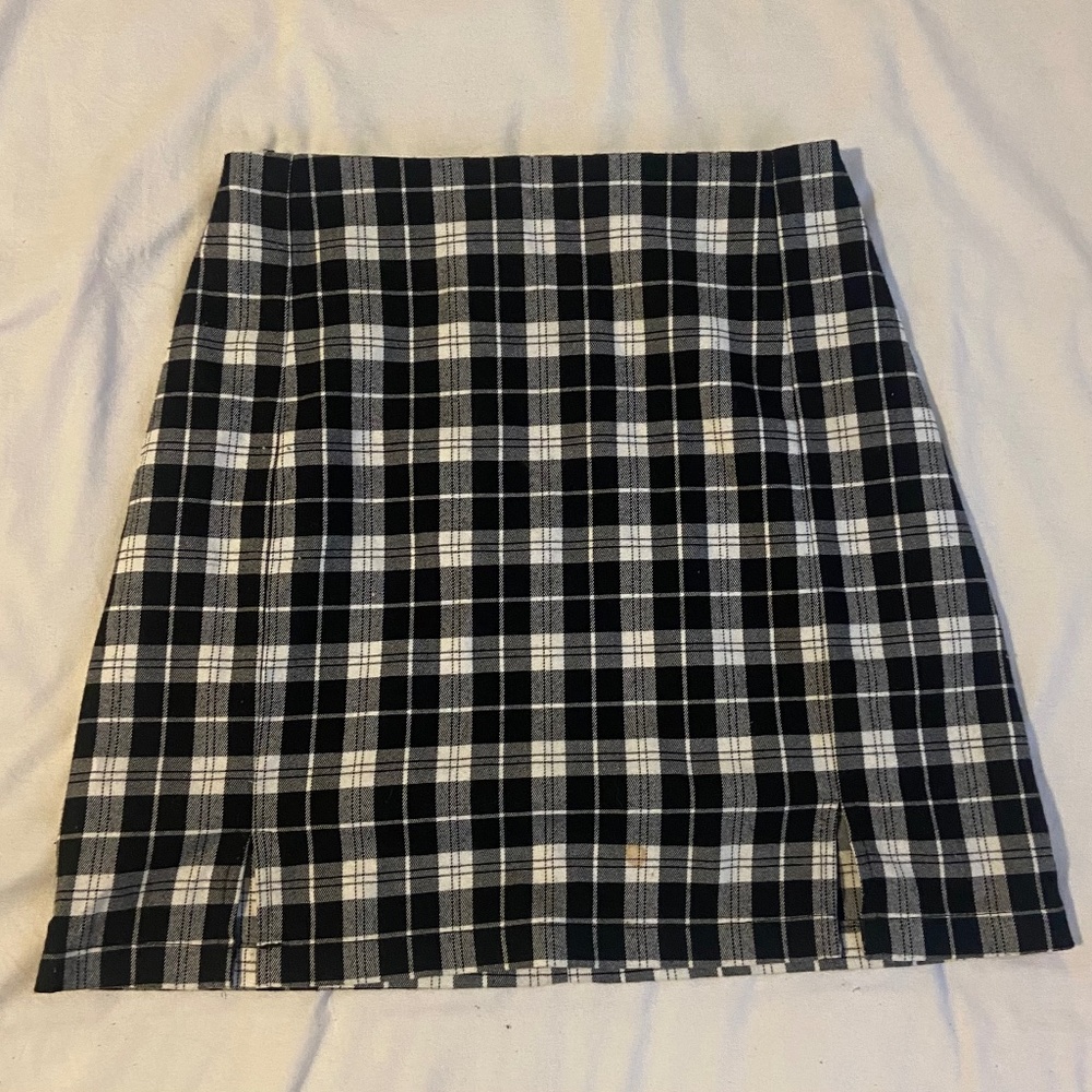 Brandy Melville mini skirt